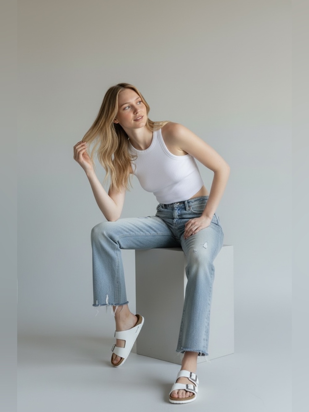 Lovervet High-Rise Flare Jeans - Medium Wash Stretch Denim. Size 26